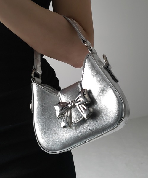 me+em select(ミームセレクト)の「※※【 2color 】バックルリボンミニショルダーチェーンバッグ / buckle ribbon mini shoulder chain bag(ショルダーバッグ・レディース・ブラック/シルバー・FREE)」の21枚目の写真
