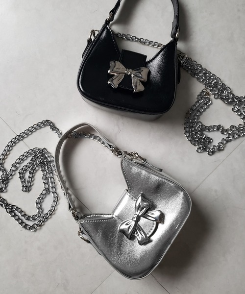 me+em select(ミームセレクト)の「※※【 2color 】バックルリボンミニショルダーチェーンバッグ / buckle ribbon mini shoulder chain bag(ショルダーバッグ・レディース・ブラック/シルバー・FREE)」の7枚目の写真