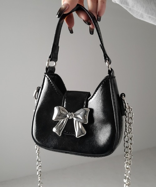 me+em select(ミームセレクト)の「※※【 2color 】バックルリボンミニショルダーチェーンバッグ / buckle ribbon mini shoulder chain bag(ショルダーバッグ・レディース・ブラック/シルバー・FREE)」の9枚目の写真