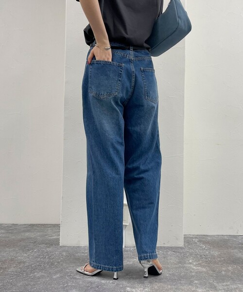 fredy emue（フレディエミュ）の「ストレートデニムパンツ（デニムパンツ・レディース・ブルー/サックスブルー/ブラック・36/38）」の5枚目の写真
