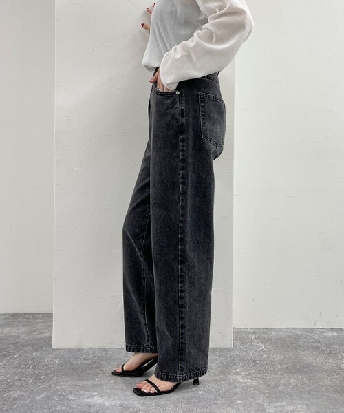 fredy emue（フレディエミュ）の「ストレートデニムパンツ（デニムパンツ・レディース・ブルー/サックスブルー/ブラック・36/38）」の22枚目の写真