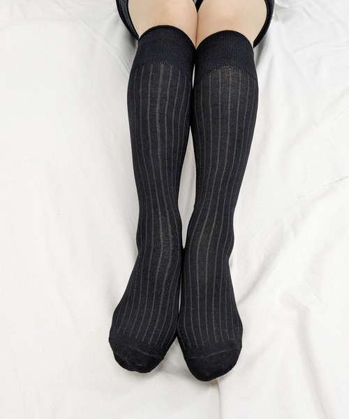 RUBY AND YOU（ルビーアンドユー）の「［select］リブハイソックス（ソックス/靴下・レディース・ダークグレー/ベージュ/ホワイト/ブラウン/グレー/ブラック・FREE）」の2枚目の写真