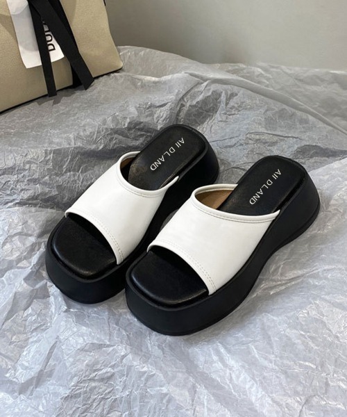 Miniministore(ミニミニストア)の「厚底サンダル ミュールサンダル 夏 美脚(サンダル・レディース・シルバー/ブラック/ホワイト・22.5cm/23.0cm/23.5cm/24.0cm/24.5cm/25.0cm)」の2枚目の写真