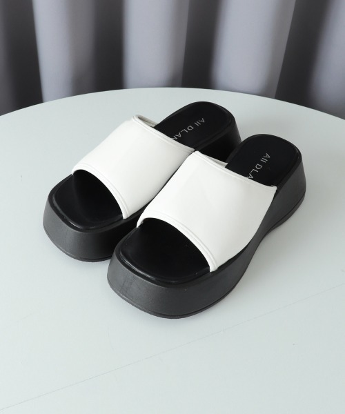 Miniministore(ミニミニストア)の「厚底サンダル ミュールサンダル 夏 美脚(サンダル・レディース・シルバー/ブラック/ホワイト・22.5cm/23.0cm/23.5cm/24.0cm/24.5cm/25.0cm)」の21枚目の写真