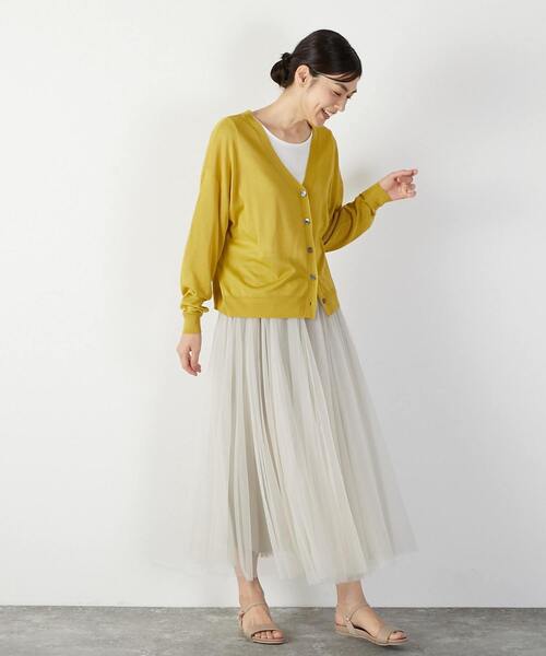 MELROSE claire(メルローズ クレール)の「【ハイゲージさりげなく上品なラメシアー天竺Vカーデ&クルーネック2WAYニット】(カーディガン/ボレロ・レディース・グレー/ブラック/ホワイト/イエロー・FREE)」の19枚目の写真