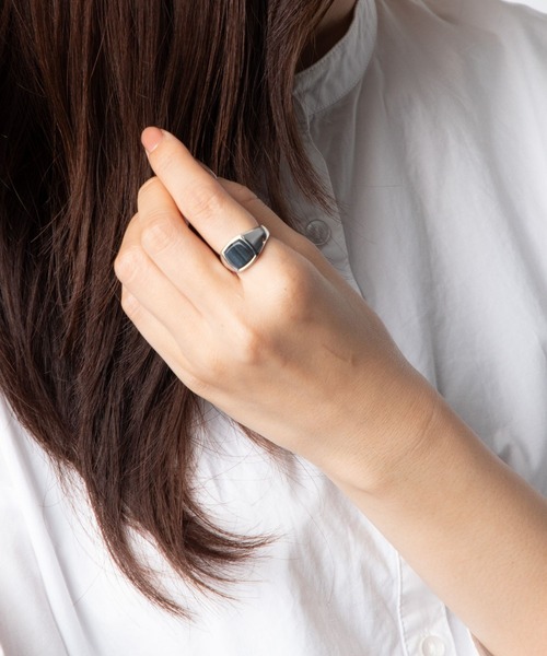 TOM WOOD（トムウッド）の「TOM WOOD Kay Ring Blue Howk Eye