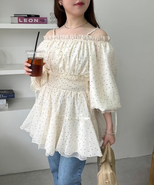 one after another NICE CLAUP（ワンアフターアナザーナイスクラップ）の「リボン取り外しできる/肩リボンチュニック（シャツ/ブラウス・レディース・チャコールグレー/ブラック系その他/アイボリー/ホワイト系その他・FREE）」の12枚目の写真