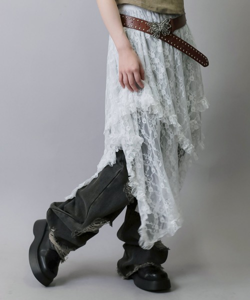 SPINNS（スピンズ）の「デニムと合わせて可愛い♪ イレヘムレースロングスカート（スカート・レディース・ホワイト/ブラック/アイボリー・ONESIZE）」の5枚目の写真