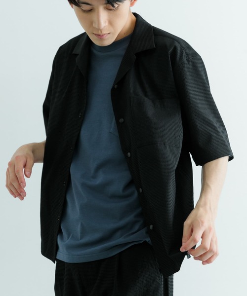 ITEMS URBANRESEARCH(アイテムズ アーバンリサーチ)の「『セットアップ対応』シアサッカースナップOPENカラー半袖シャツ(シャツ/ブラウス・メンズ・ブラック/ブラウン/ネイビー・MEDIUM/LARGE)」の9枚目の写真