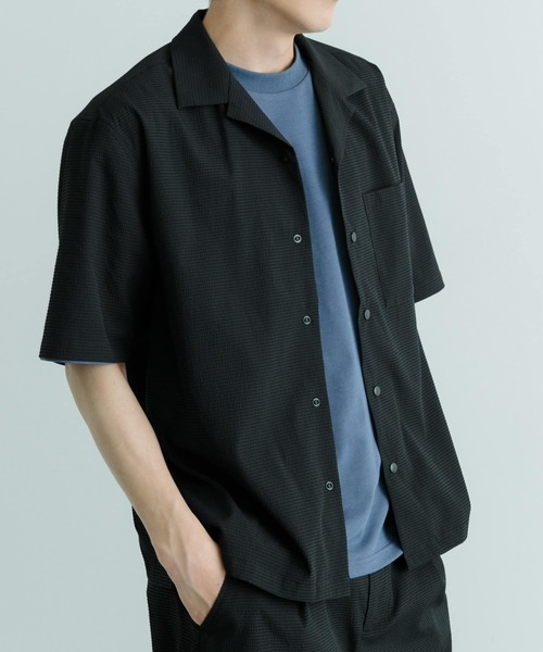 ITEMS URBANRESEARCH(アイテムズ アーバンリサーチ)の「『セットアップ対応』シアサッカースナップOPENカラー半袖シャツ(シャツ/ブラウス・メンズ・ブラック/ブラウン/ネイビー・MEDIUM/LARGE)」の10枚目の写真