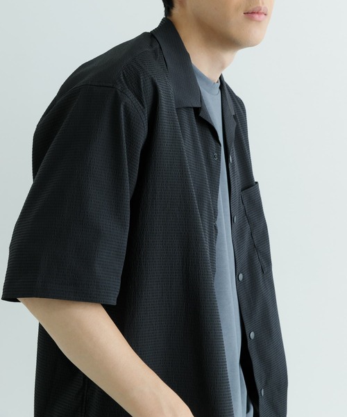 ITEMS URBANRESEARCH(アイテムズ アーバンリサーチ)の「『セットアップ対応』シアサッカースナップOPENカラー半袖シャツ(シャツ/ブラウス・メンズ・ブラック/ブラウン/ネイビー・MEDIUM/LARGE)」の13枚目の写真
