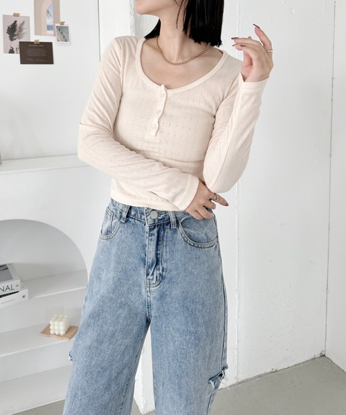 CLEA（クレア）の「プチフラワーコンパクトリブトップス（Tシャツ/カットソー・レディース・ホワイト/アイボリー/ブルー/イエロー・FREE）」の15枚目の写真