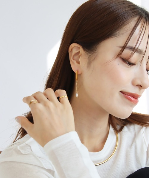 abaskdesign(アバスクデザイン)の「金属アレルギー対応 天然石 淡水パール アメジスト ロングピアス(ピアス(両耳用)・レディース・ホワイト/パープル・FREE)」の3枚目の写真