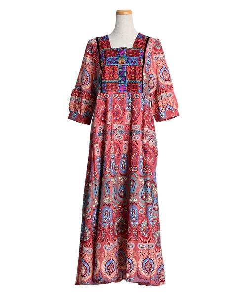セール】ペイズリー総柄 刺繍 6分袖 マキシフレアワンピース