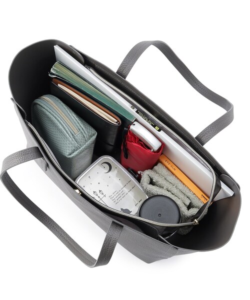 index（インデックス）の「◆フェイクレザーA4トートバッグ（トートバッグ・レディース・ブラック/チャコールグレー/ベージュ・00）」の4枚目の写真