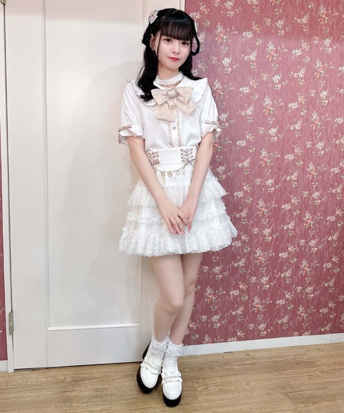 ROJITA(ロジータ)の「パールチェーンリボンブローチ付ブラウス(シャツ/ブラウス・レディース・ホワイト/ピンク/ブルー・FREE)」の22枚目の写真