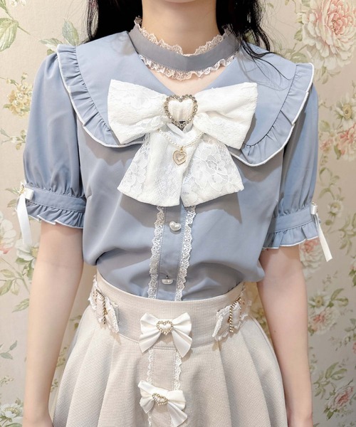 ROJITA(ロジータ)の「パールチェーンリボンブローチ付ブラウス(シャツ/ブラウス・レディース・ホワイト/ピンク/ブルー・FREE)」の11枚目の写真