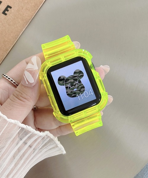 LUON(ルオン)の「LUON/ Apple Watch Band / アップルウォッチ クリアカラー 一体式 バンド(デジタル腕時計・レディース・パープル/イエロー/オレンジ/グリーン/ブルー/ブラック/ピンク/ホワイト・A/B)」の6枚目の写真
