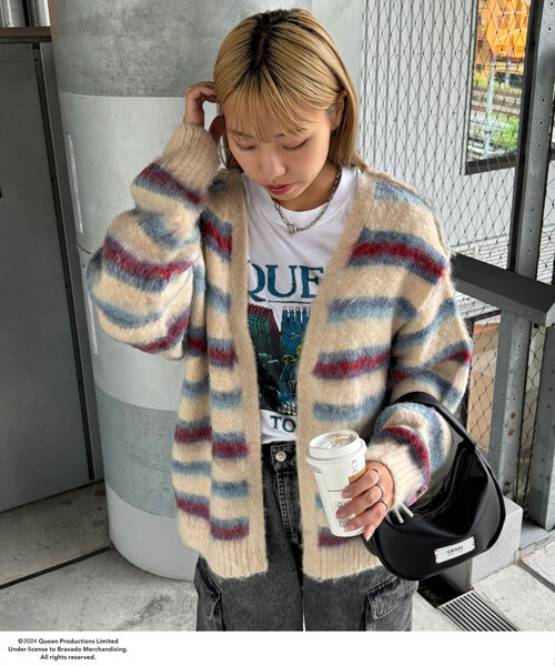 CIAOPANIC（チャオパニック）の「肩スリットボーダーカーディガン（カーディガン/ボレロ・レディース・レッド/ベージュ/オフホワイト/グレー/ブラック・ONE SIZE）」の7枚目の写真