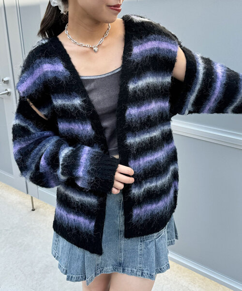 CIAOPANIC（チャオパニック）の「肩スリットボーダーカーディガン（カーディガン/ボレロ・レディース・レッド/ベージュ/オフホワイト/グレー/ブラック・ONE SIZE）」の15枚目の写真