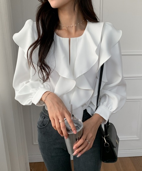 ECLIN（エクラン）の「キーネックフリルブラウス（シャツ/ブラウス・レディース・ホワイト/ブラック/グレー・M/L/XL）」の16枚目の写真