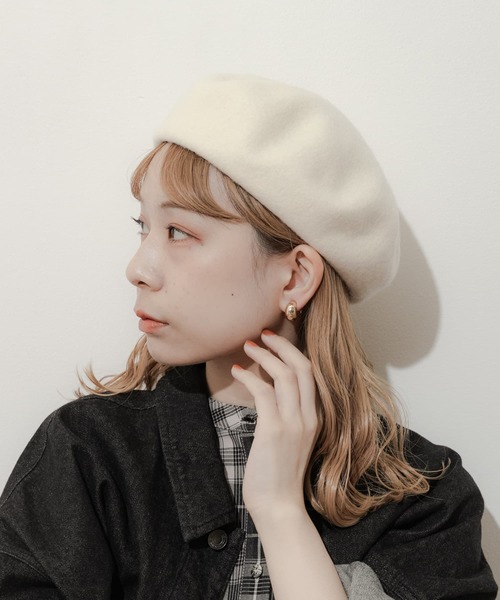 SMELLY（スメリー）の「シンプルバスクベレー（ハンチング/ベレー帽・レディース・ブラウン/アイボリー/ブラック/グレー・-）」の2枚目の写真