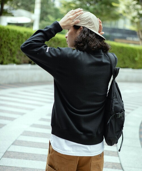 FREAK'S STORE（フリークスストア）の「限定展開 Columbia×FREAK'S STORE/コロンビア 別注 インペリアルパーク ワンポイントロゴ クルーネックスウェット（スウェット・メンズ・チャコールグレー/アッシュグレー/ベージュ/ネイビー/ブラック・SMALL/MEDIUM/LARGE/X-LARGE）」の12枚目の写真