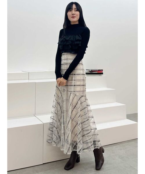 MERCURYDUO（マーキュリーデュオ）の「異素材ラッフルティアードニット（ニット/セーター・レディース・ラベンダー/ブラック/アイボリー・FREE）」の6枚目の写真