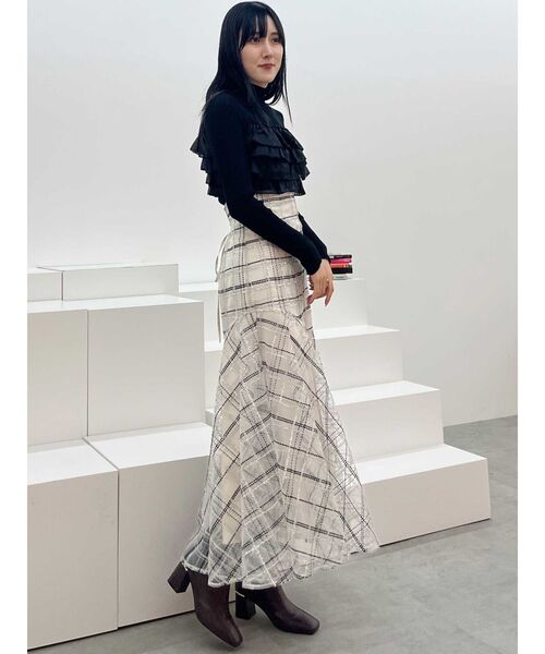 MERCURYDUO（マーキュリーデュオ）の「異素材ラッフルティアードニット（ニット/セーター・レディース・ラベンダー/ブラック/アイボリー・FREE）」の7枚目の写真