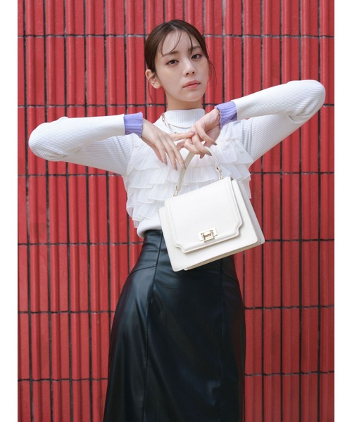 MERCURYDUO（マーキュリーデュオ）の「異素材ラッフルティアードニット（ニット/セーター・レディース・ラベンダー/ブラック/アイボリー・FREE）」の2枚目の写真