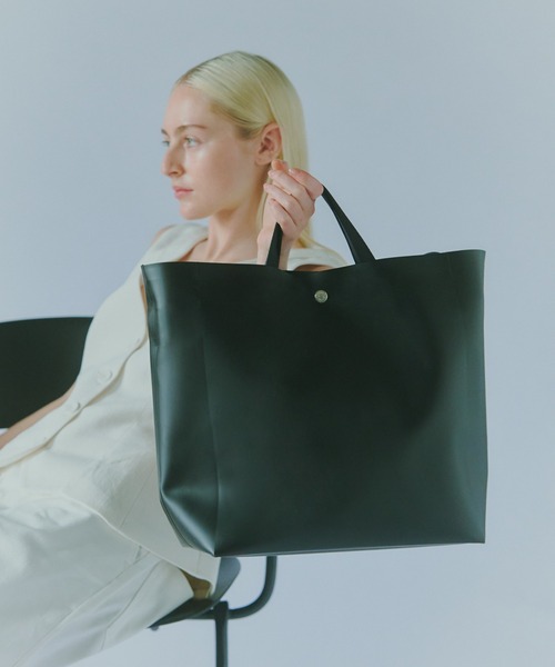 THE ART OF CARRYING(ジアートオブキャリング)の「【THE ART OF CARRYING】PAPER D(ショルダーバッグ・レディース・ホワイト/ブラック・FREE)」の16枚目の写真