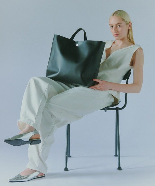 THE ART OF CARRYING(ジアートオブキャリング)の「【THE ART OF CARRYING】PAPER D(ショルダーバッグ・レディース・ホワイト/ブラック・FREE)」の11枚目の写真