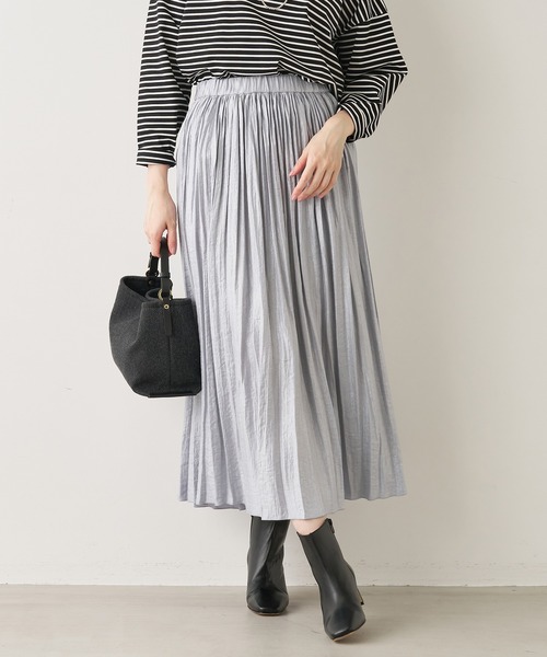 MICA&DEAL（マイカ＆ディール）の「シャイニープリーツスカート（スカート・レディース・カーキオリーブ/ライトベージュ/ライトブルー・FREE）」の3枚目の写真