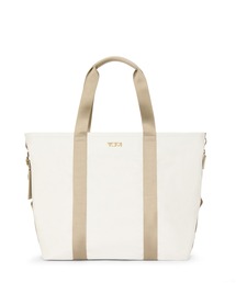 TUMI（トゥミ）の「TUMI GOLF エッセンシャル・ミディアム・イースト・ウエスト・トート（ゴルフグッズ）」