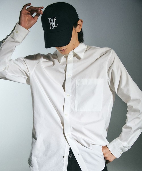 WOOALONG（ウアロン）の「★K-POPアイドル着用【UNISEX】WOOALONG／ロゴキャップ（キャップ・レディース・ブラック/ホワイト/ピンク/チャコール/ベージュ/モカ・FREE）」の2枚目の写真