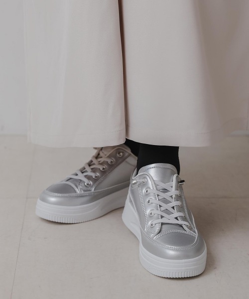 Bou Jeloud（ブージュルード）の「PUレザースニーカー（スニーカー・レディース・ブラック/シルバー/オフホワイト・38/37）」の2枚目の写真