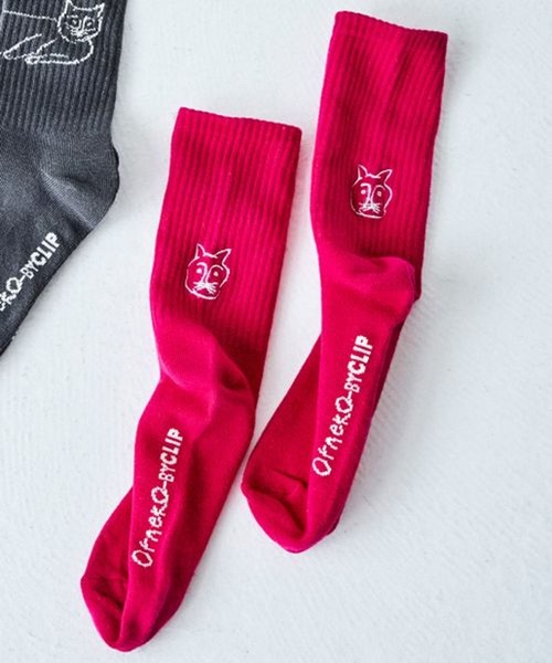 studio CLIP（スタディオクリップ）の「【Orneko BY CLIP】ネコ柄ソックス（ソックス/靴下・レディース・ホワイト/ピンク/チャコール・FREE）」の3枚目の写真