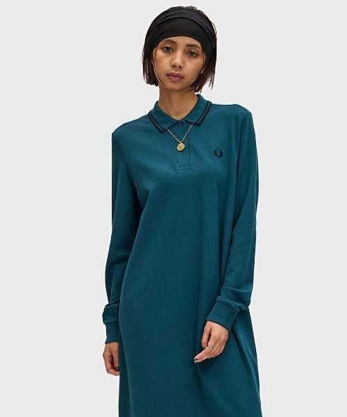 FRED PERRY フレッドペリー ロング　ワンピース　リバティ　青　花柄 FRED PERRY（フレッドペリー）の「The Long Sleeve Fred Perry Shirt