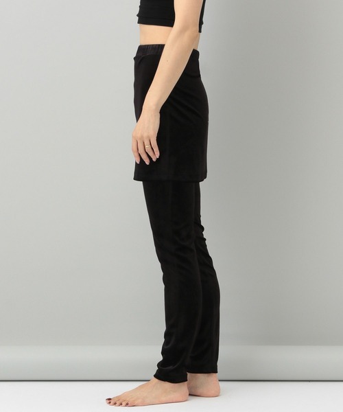 e/rm（イーアールエム）の「【e/rm】トリアセテートベロアレギンスパンツ（レギンス/スパッツ・レディース・ブラック・FREE）」の6枚目の写真
