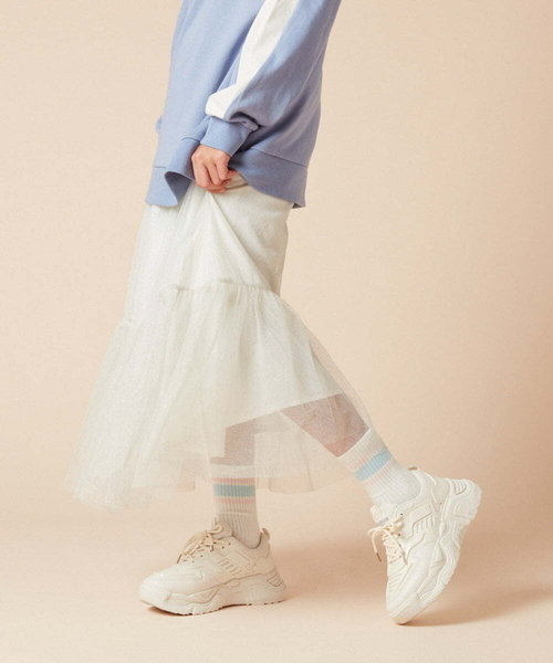 a.v.v（アーヴェヴェ）の「[140-150]ラメチュールティアードロングスカート（スカート・キッズ・アイボリー/ブラック・150/140）」の5枚目の写真
