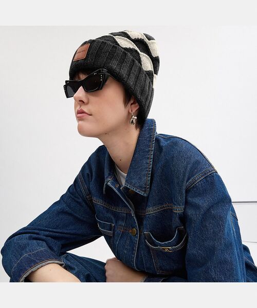 【新品•男女兼用】COACH コーチ　ボッブル ストライプ ビーニー帽子 COACH（コーチ）の「ボッブル ストライプ ビーニー（ニットキャップ