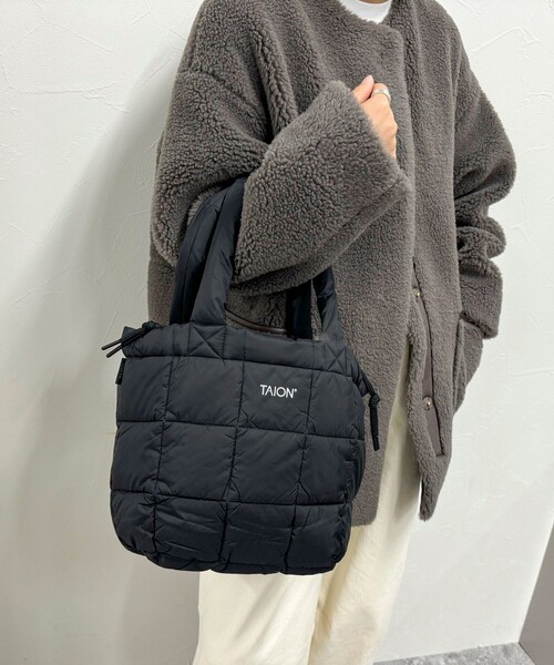 TAION(タイオン)の「【WEB限定】【TAION/タイオン】 ベーシックダウンシリングトートバッグ(トートバッグ・レディース・グレー系その他/ブラック/ブルー系その他7/ブラック系その他3・FREE)」の1枚目の写真