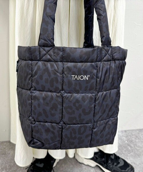 TAION(タイオン)の「【WEB限定】【TAION/タイオン】 ベーシックダウンシリングトートバッグ(トートバッグ・レディース・グレー系その他/ブラック/ブルー系その他7/ブラック系その他3・FREE)」の6枚目の写真