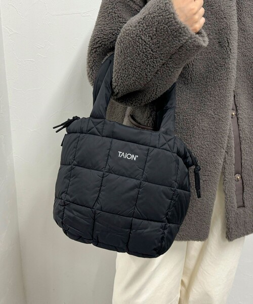 TAION(タイオン)の「【WEB限定】【TAION/タイオン】 ベーシックダウンシリングトートバッグ(トートバッグ・レディース・グレー系その他/ブラック/ブルー系その他7/ブラック系その他3・FREE)」の12枚目の写真