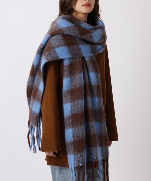 Vipoa（ヴィポア）の「配色チェックマフラー（マフラー・レディース・ブラック/ピンク/ブルー・FREE）」の5枚目の写真