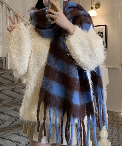 Vipoa（ヴィポア）の「配色チェックマフラー（マフラー・レディース・ブラック/ピンク/ブルー・FREE）」の17枚目の写真