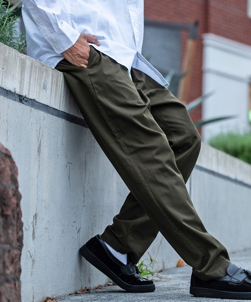 Dickies(ディッキーズ)の「『Dickies/ディッキーズ』ライトTCツイルテーパードイージーパンツ(チノパンツ・メンズ・ベージュ/ネイビー/カーキ/ブラック・L/XL/M)」の3枚目の写真