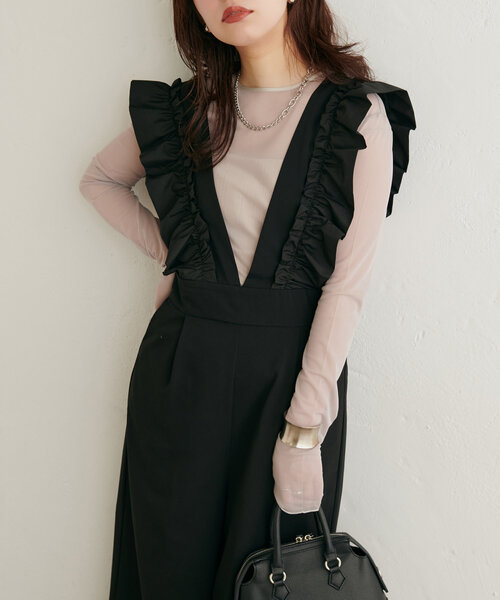 natural couture(ナチュラルクチュール)の「【WEB限定】異素材フリルVネックサロペ(その他パンツ・レディース・ブラウン/グレイッシュベージュ/ブラック・LARGE/MEDIUM)」の8枚目の写真