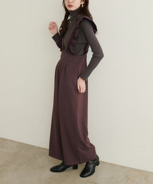 natural couture(ナチュラルクチュール)の「【WEB限定】異素材フリルVネックサロペ(その他パンツ・レディース・ブラウン/グレイッシュベージュ/ブラック・LARGE/MEDIUM)」の16枚目の写真