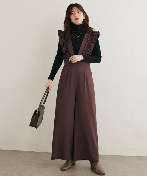 natural couture(ナチュラルクチュール)の「【WEB限定】異素材フリルVネックサロペ(その他パンツ・レディース・ブラウン/グレイッシュベージュ/ブラック・LARGE/MEDIUM)」の21枚目の写真